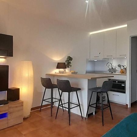 Studio 4 Pers Coeur Du Lavandou 5Mn A Pied Des Plages Le Lavandou Exteriör bild