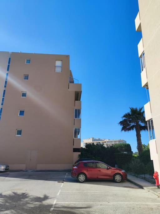 Studio 4 Pers Coeur Du Lavandou 5Mn A Pied Des Plages Le Lavandou Exteriör bild