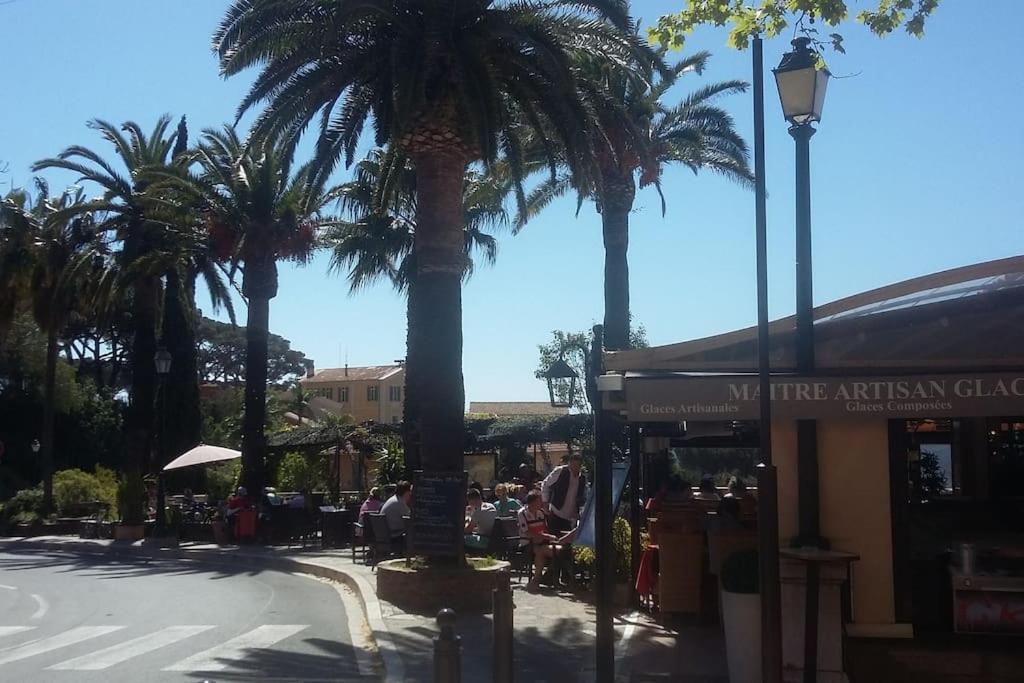 Studio 4 Pers Coeur Du Lavandou 5Mn A Pied Des Plages Le Lavandou Exteriör bild
