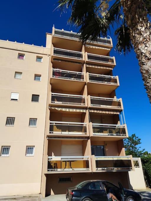 Studio 4 Pers Coeur Du Lavandou 5Mn A Pied Des Plages Le Lavandou Exteriör bild